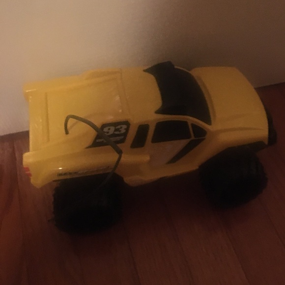 BOYS Toddler👦 Mystery Box Sz 2-4📦 variety of toys / games clothes etc - Picture 15 of 17